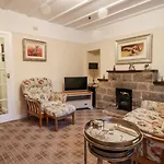 7 Scarah Bank * Ripley (North Yorkshire)